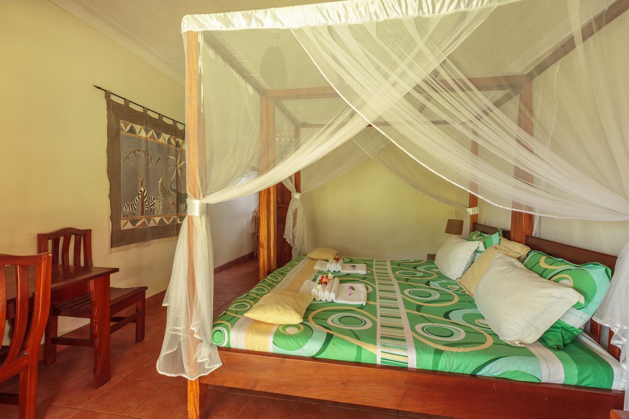 Airport Guesthouse Entebbe Exteriér fotografie