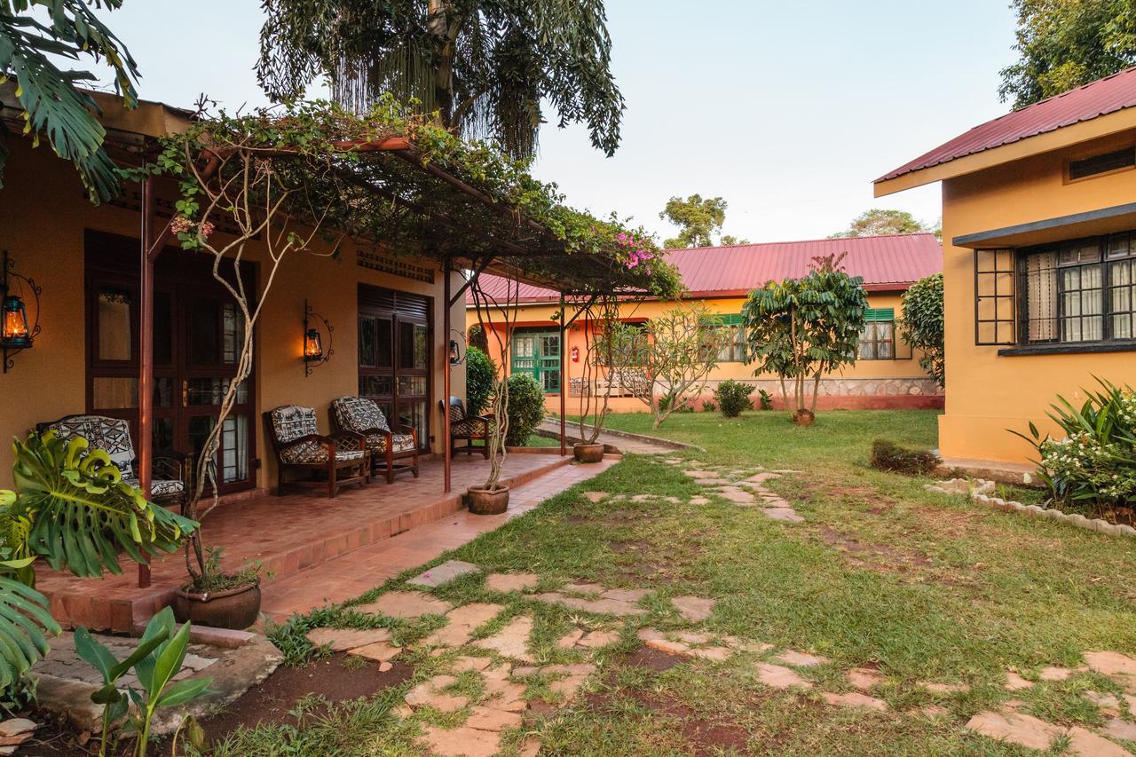 Airport Guesthouse Entebbe Exteriér fotografie